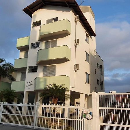 Residencial Larissa Elena Apartment Florianopolis Bagian luar foto