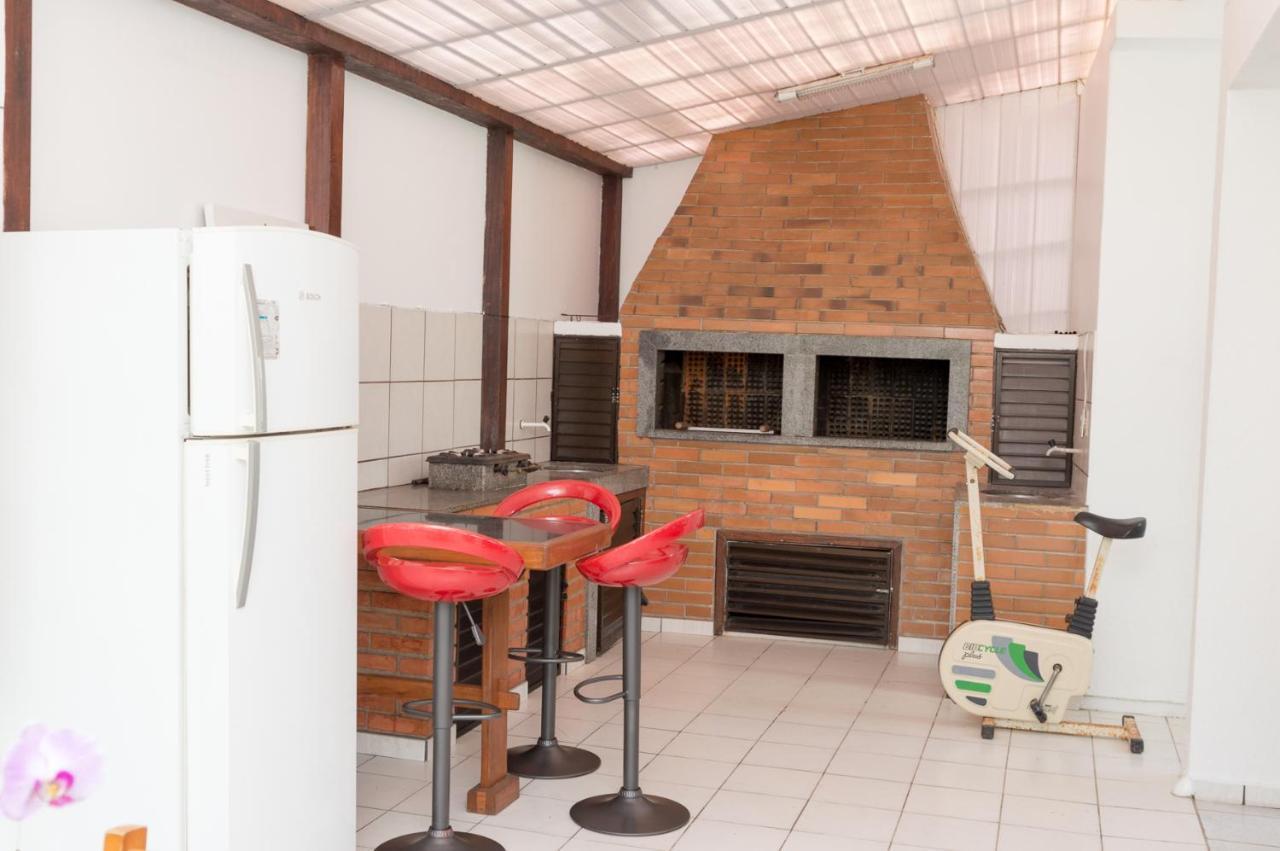 Residencial Larissa Elena Apartment Florianopolis Bagian luar foto