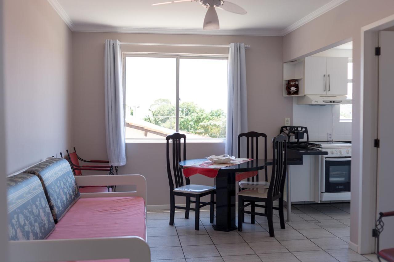 Residencial Larissa Elena Apartment Florianopolis Bagian luar foto