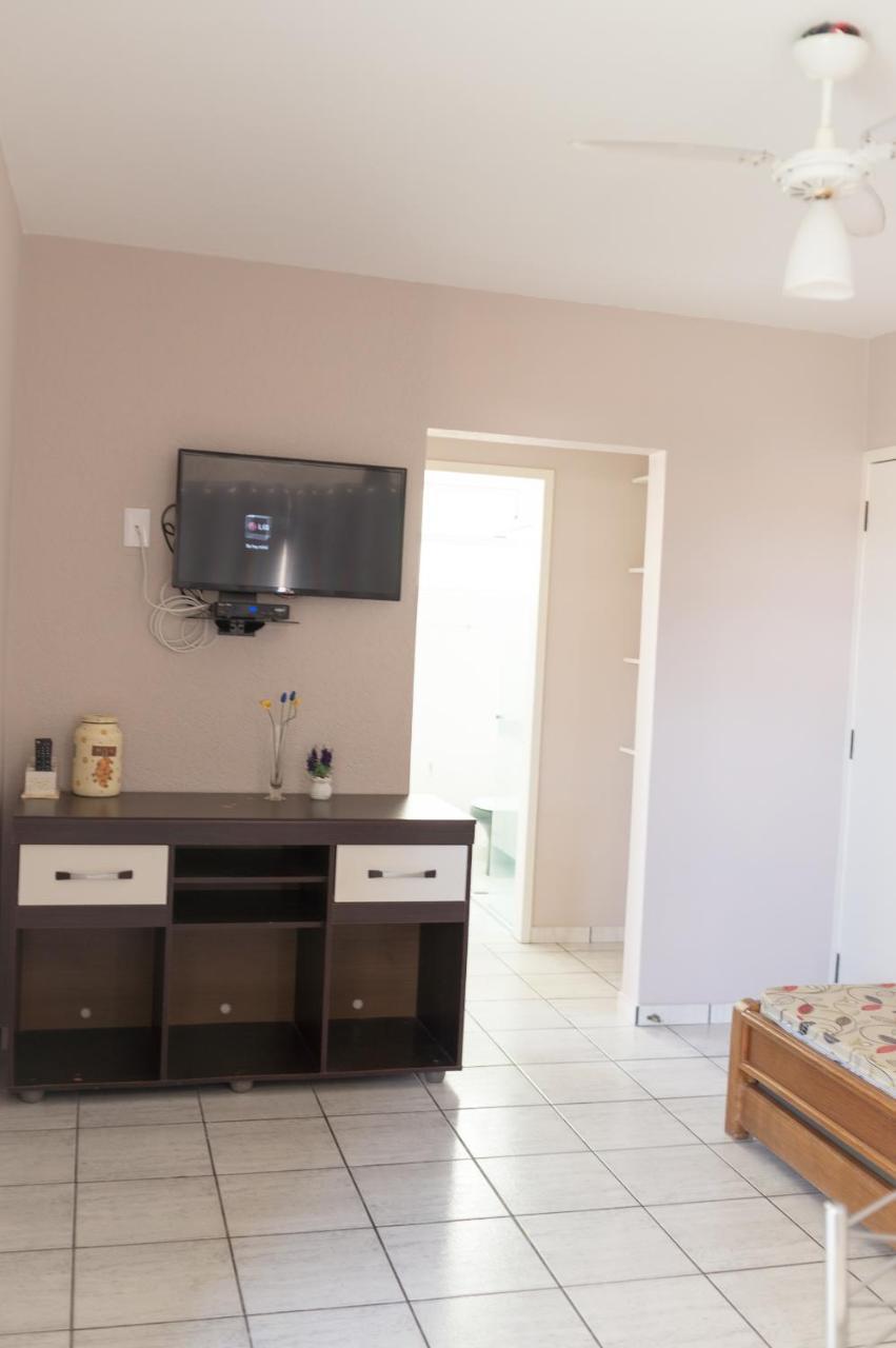 Residencial Larissa Elena Apartment Florianopolis Bagian luar foto