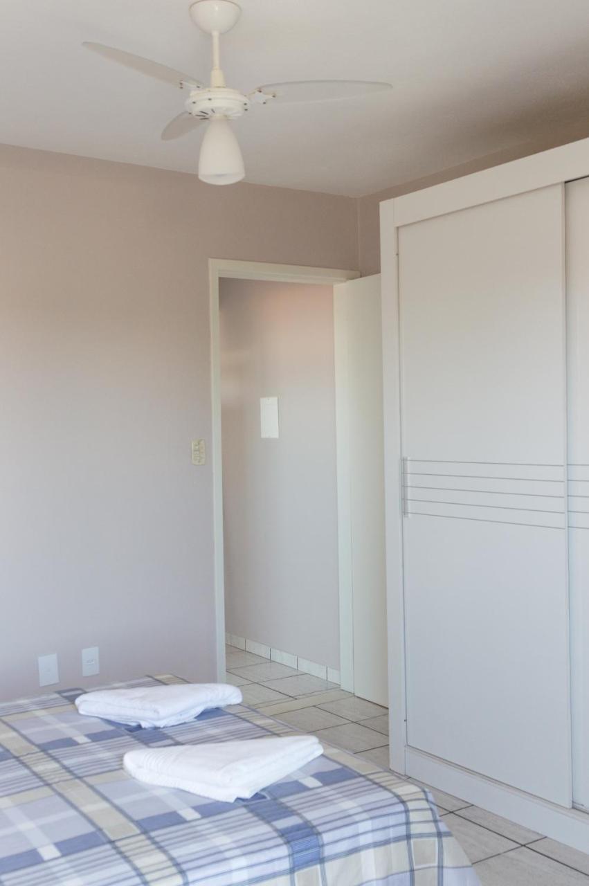 Residencial Larissa Elena Apartment Florianopolis Bagian luar foto
